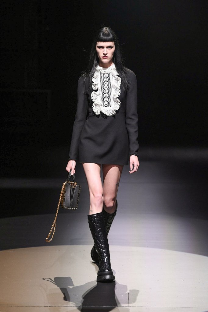 华伦天奴 Valentino 2021/22秋冬高级成衣秀