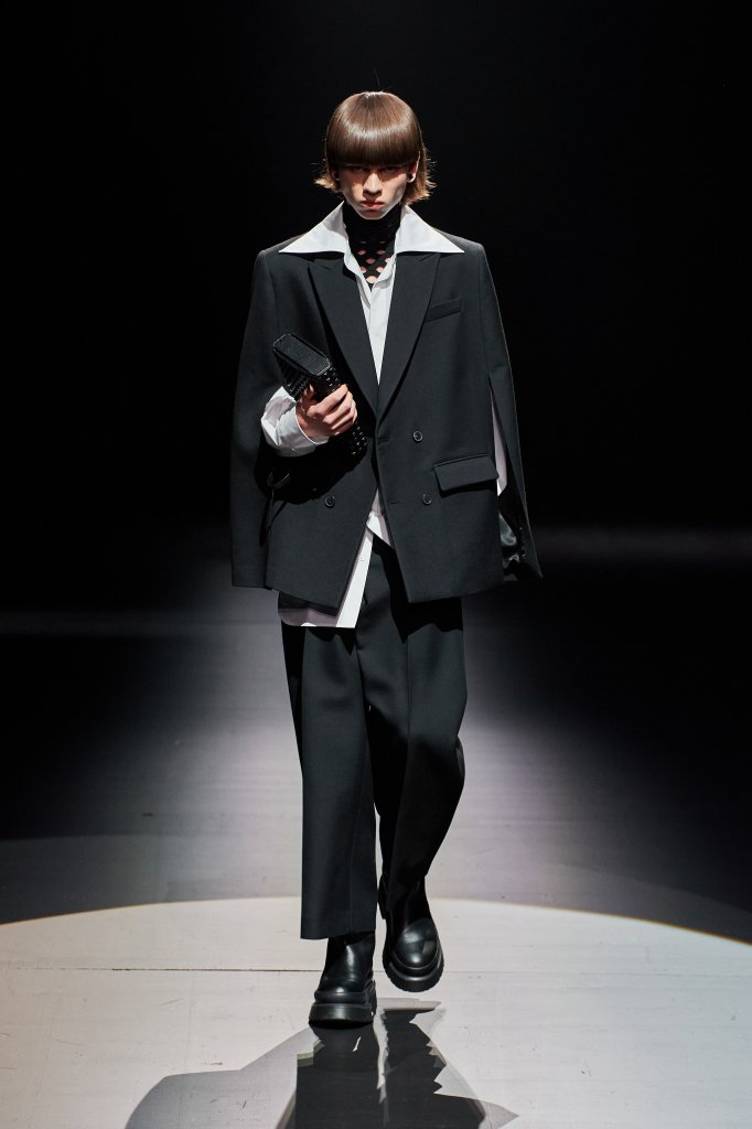 华伦天奴 Valentino 2021/22秋冬高级成衣秀
