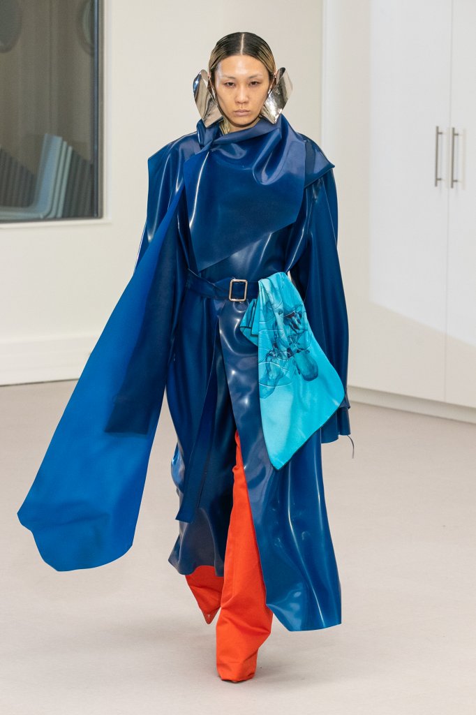 Institut Fran&ccedil;ais De La Mode Master Of Arts 2021/22秋冬高级成衣作品秀