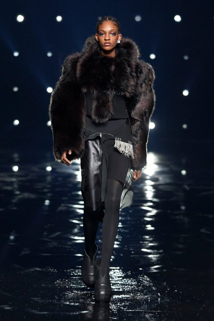 纪梵希 Givenchy 2021/22秋冬高级成衣秀