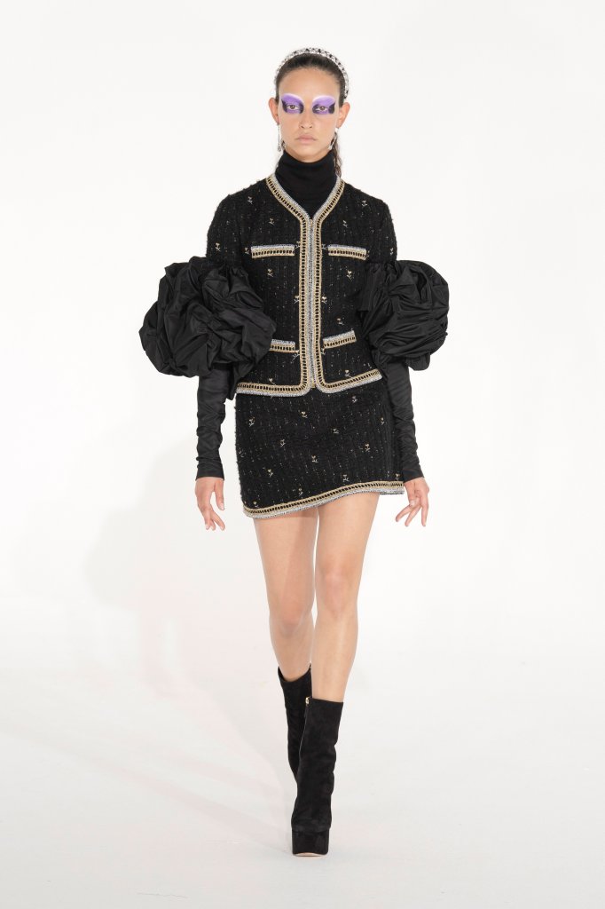 詹巴迪斯塔·瓦利 Giambattista Valli 2021/22秋冬高级成衣秀