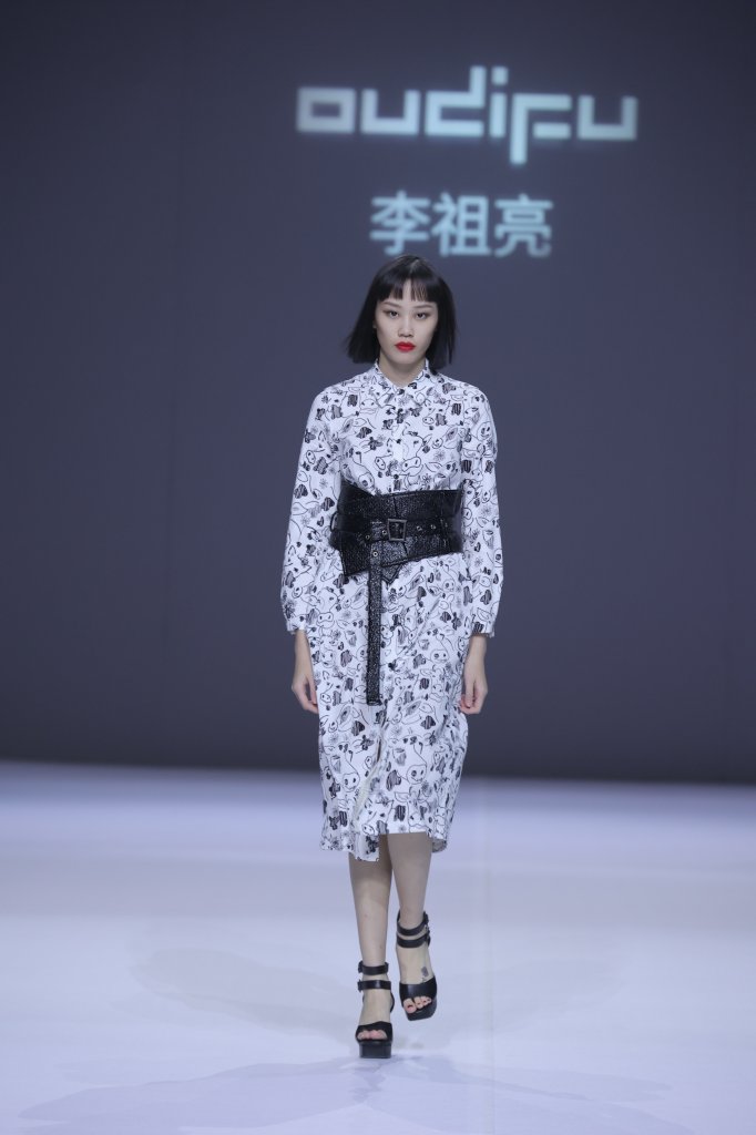 欧蒂芙 OUDIFU · 李祖亮 2021/22秋冬高级成衣秀 - Beijing Fall 2021