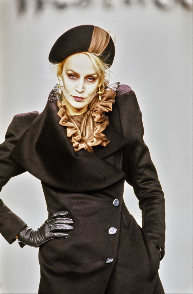 维维安·韦斯特伍德 vivienne westwood 1996/97秋冬高级成衣秀(细节)