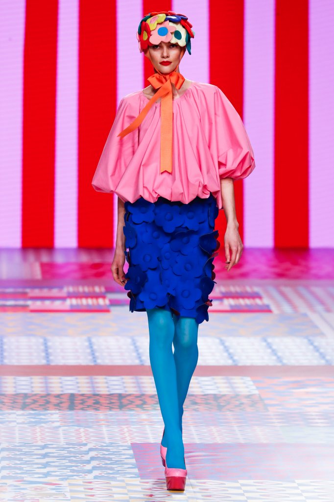 阿嘉莎·鲁兹·德拉普拉达 Agatha Ruiz De La Prada 2021/22秋冬高级成衣秀 - Madrid Fall 2021