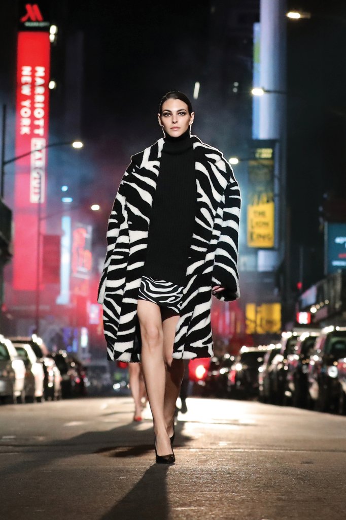 迈克高仕 Michael Kors Collection 2021/22秋冬高级成衣秀 - New York Fall 2021