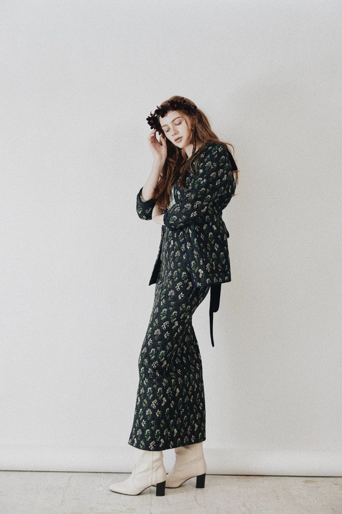 TOLIGHT 2021/22秋冬女装Lookbook