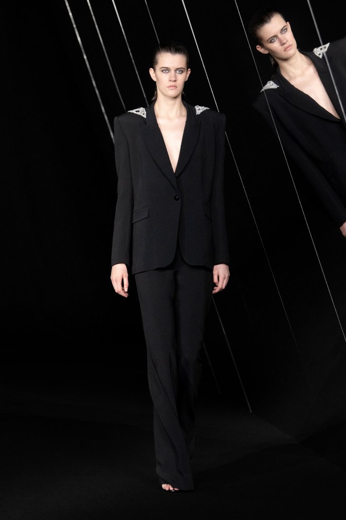 阿莎露 Azzaro 2021/22秋冬高级定制秀 - Couture Fall 2021