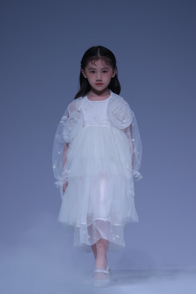 禾雀·王晓红 2022春夏童装秀 - Beijing Spring 2022