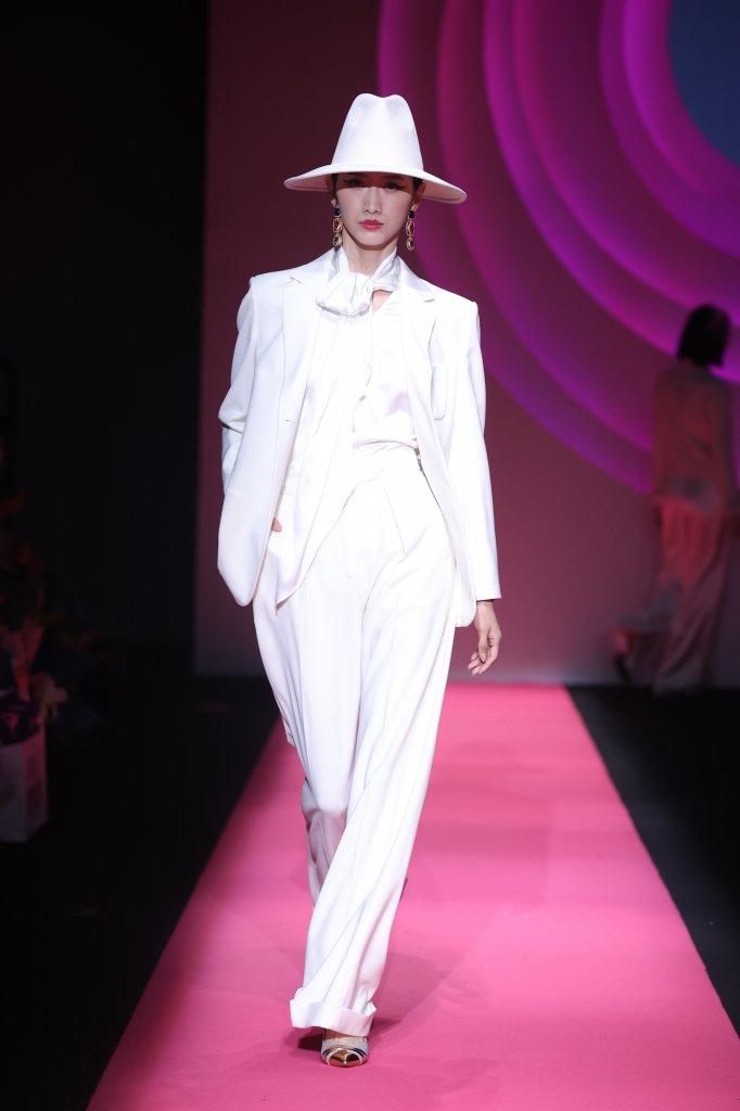 TRACY CHU·朱熙越 2022春夏高级成衣秀 - Beijing Spring 2022