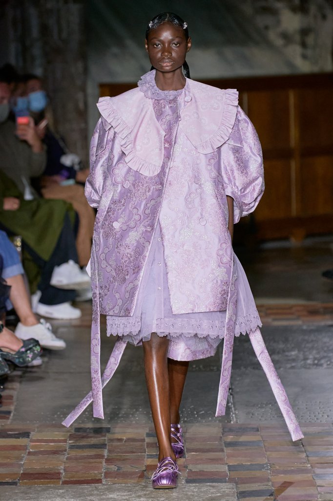 西蒙娜·罗莎 Simone Rocha 2022春夏高级成衣秀 - London Spring 2022