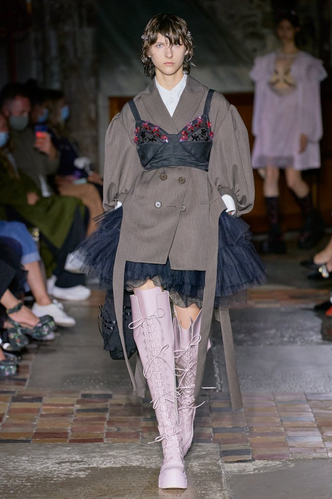 西蒙娜·罗莎 Simone Rocha 2022春夏高级成衣秀 - London Spring 2022