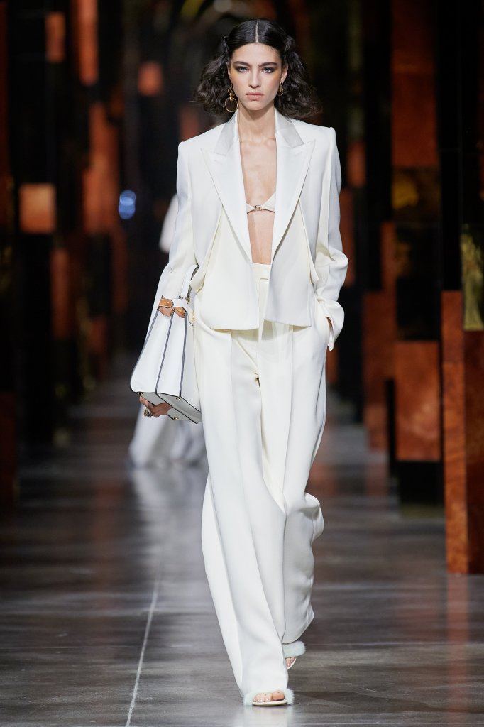 芬迪 Fendi 2022春夏高级成衣秀 - Milan Spring 2022