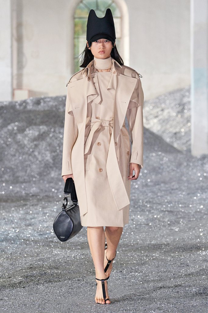 巴宝莉 Burberry 2022春夏高级成衣秀 - Paris Spring 2022