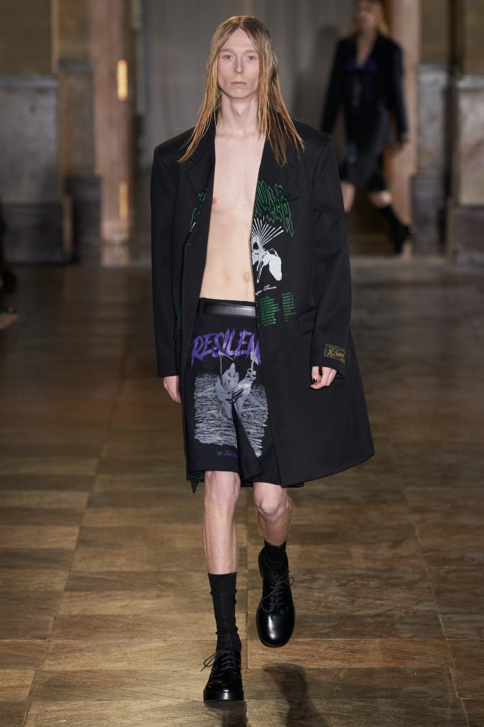 拉夫·西蒙 Raf Simons 2022春夏高级成衣秀 - Paris Spring 2022	