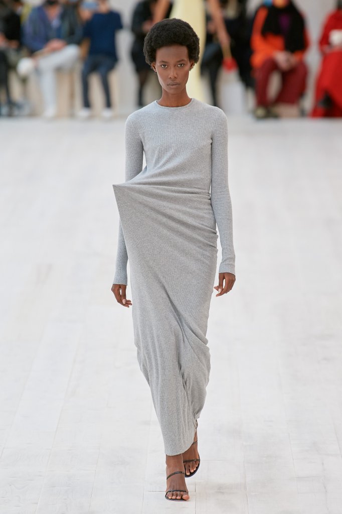 罗意威 Loewe 2022春夏高级成衣秀 - Paris Spring 2022