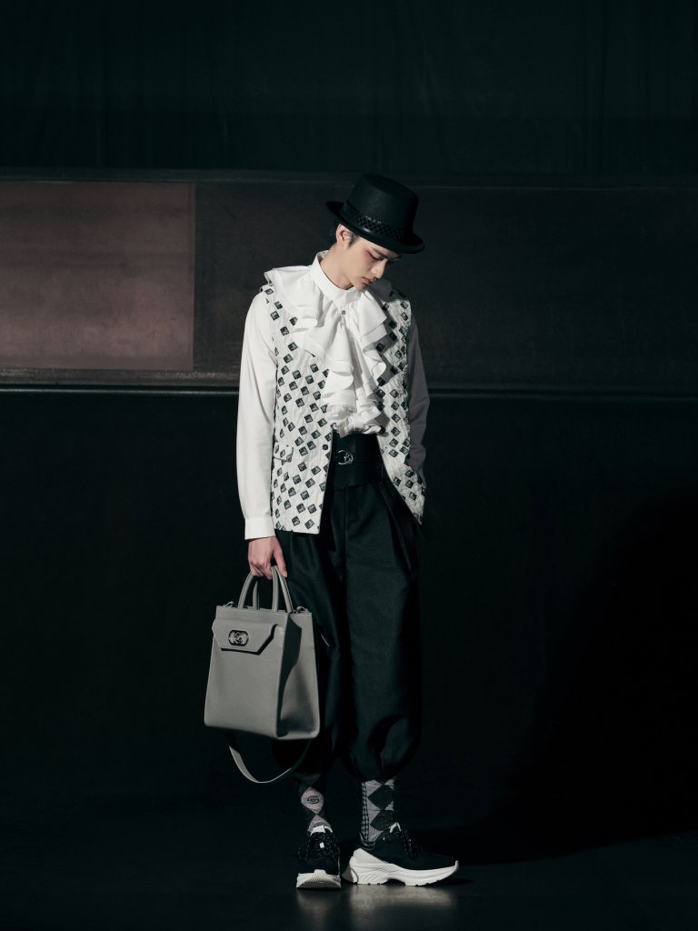 夏姿·陈 Shiatzy Chen 2022春夏高级成衣Lookbook