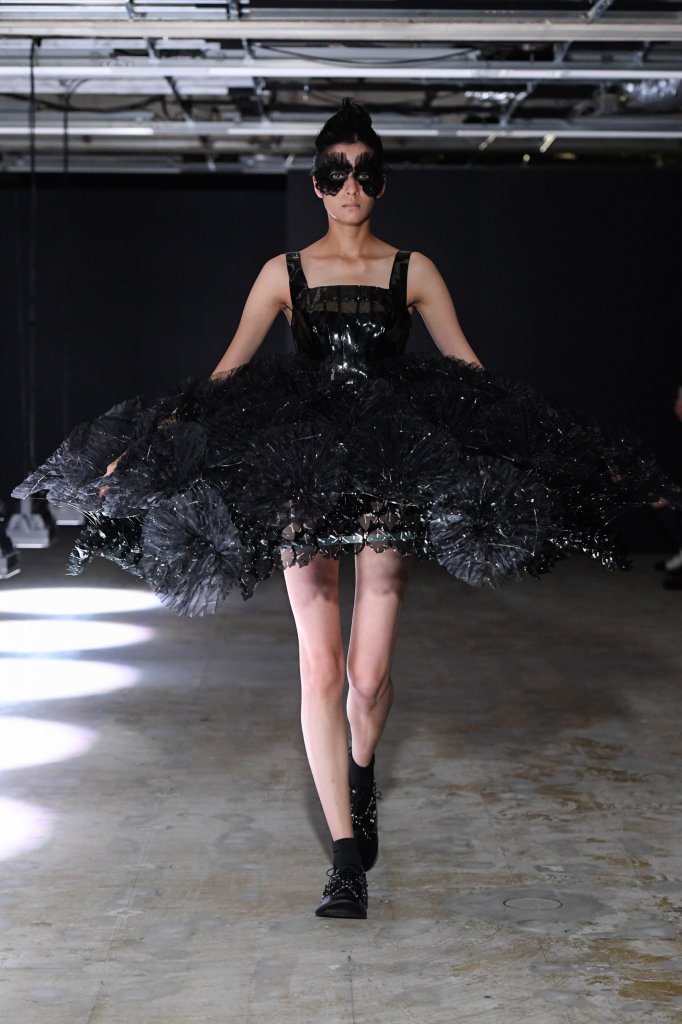 Noir Kei Ninomiya 2022春夏高级成衣秀 - Tokyo Spring 2022