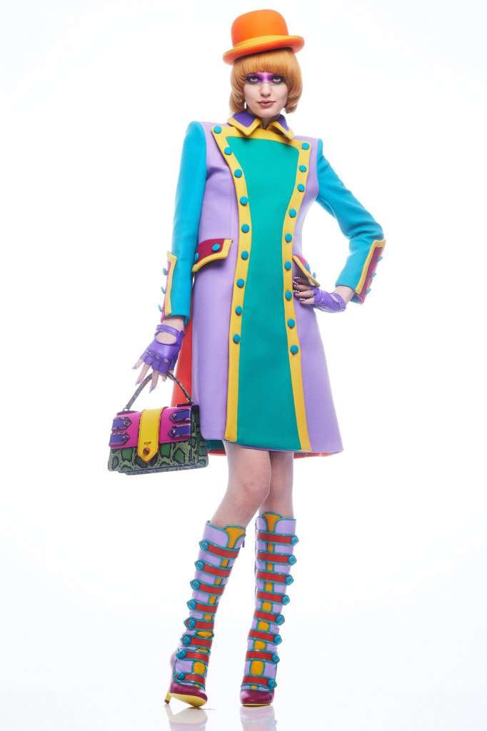 莫斯奇诺 Moschino 2022早秋高级成衣Lookbook(Pre-Fall 2022)