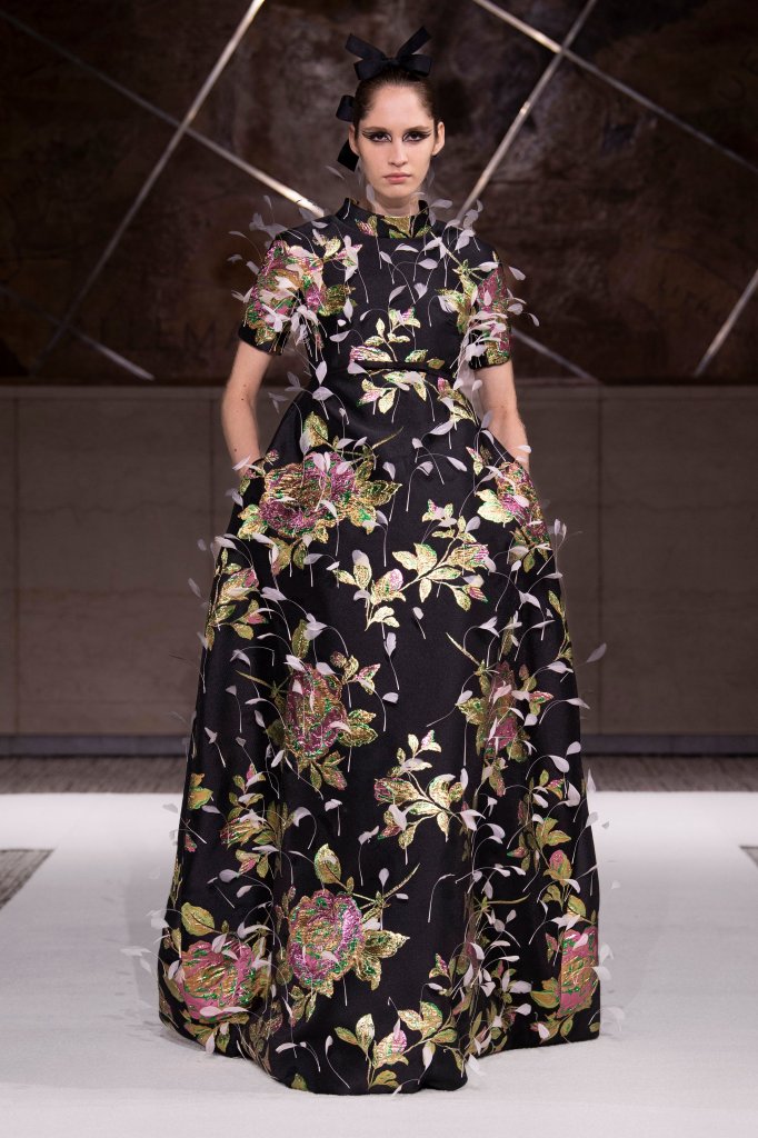 詹巴迪斯塔·瓦利 Giambattista Valli 2022春夏高级定制秀 - Couture Spring 2022	