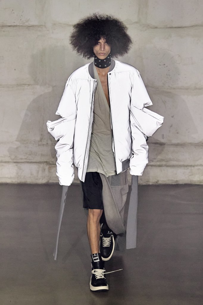 瑞克·欧文斯 Rick Owens 2022/23秋冬男装秀 - Paris Fall 2022