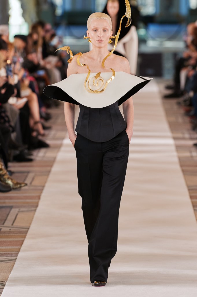 夏帕瑞丽 Schiaparelli 2022春夏高级定制秀 - Couture Spring 2022