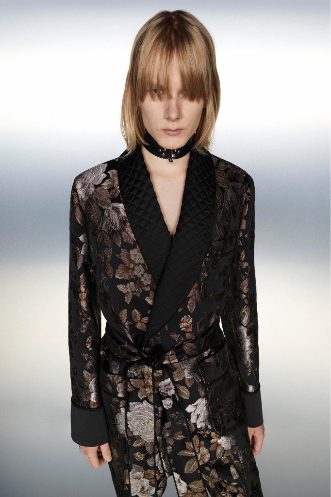 罗伯特·卡沃利 Roberto Cavalli 2022/23秋冬男装秀 - Paris Fall 2022