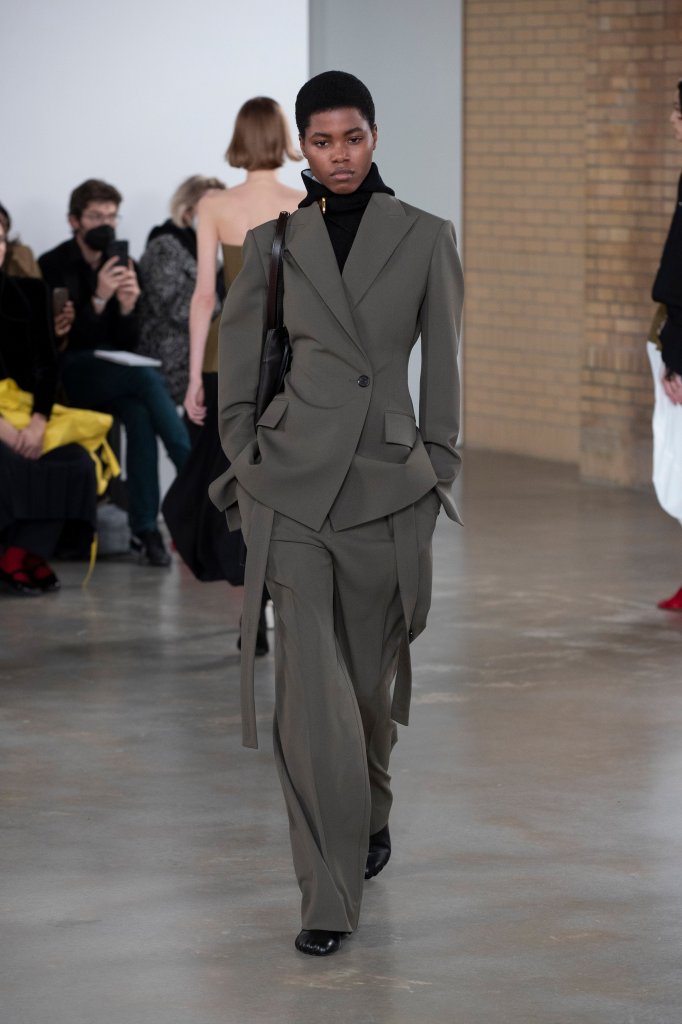 普罗恩萨·施罗 Proenza Schouler 2022/23秋冬高级成衣秀 - New York Fall 2022