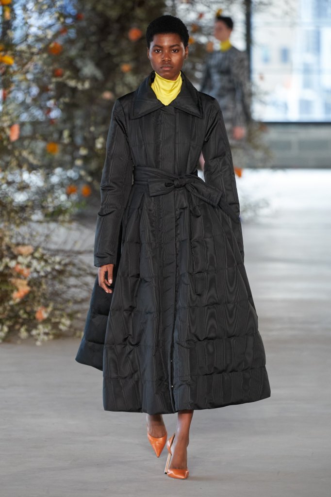 吴季刚 Jason Wu Collection 2022/23秋冬高级成衣秀 - New York Fall 2022