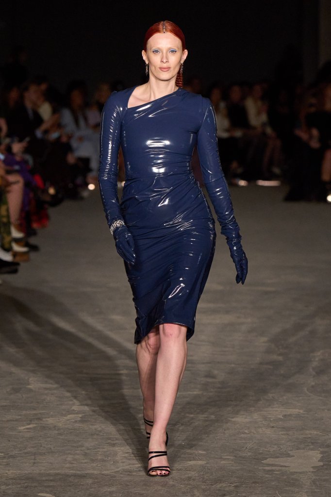 克里斯蒂安·西里亚诺 Christian Siriano 2022/23秋冬高级成衣秀 - New York Fall 2022