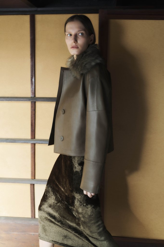 Vince 2022/23秋冬高级成衣Lookbook