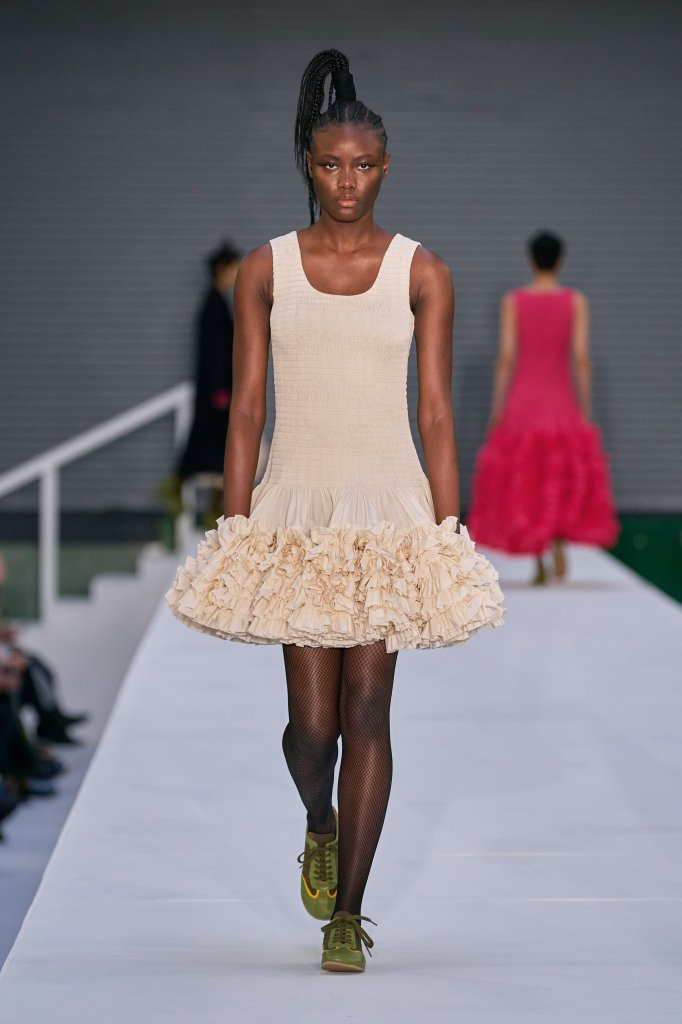 Molly Goddard 2022/23秋冬高级成衣秀 - London Fall 2022