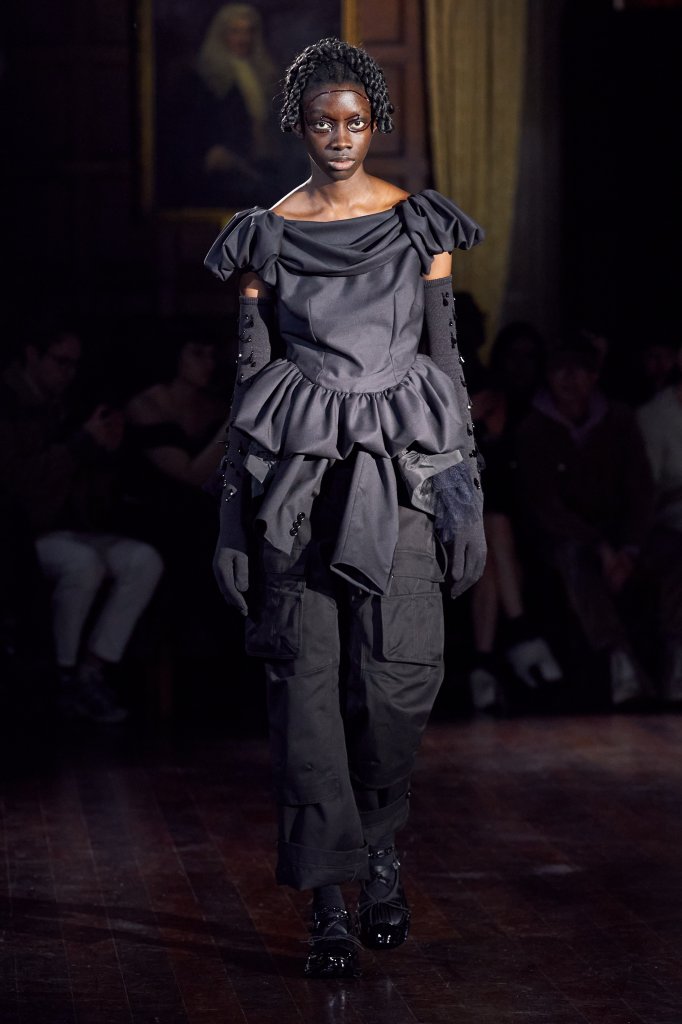 西蒙娜·罗莎 Simone Rocha 2022/23秋冬高级成衣秀 - London Fall 2022