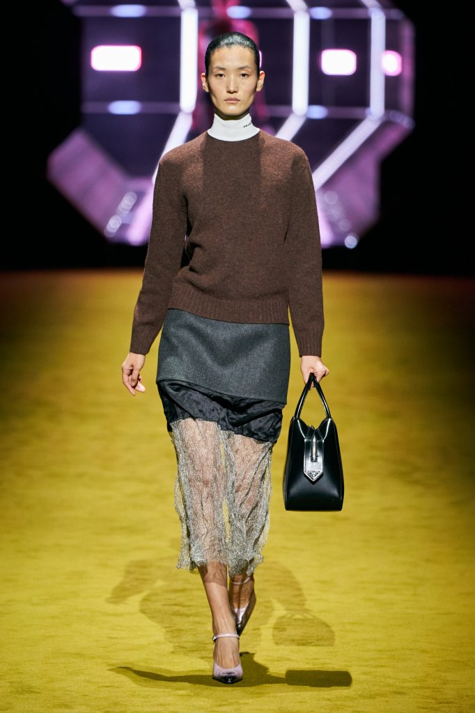 普拉达 Prada 2022/23秋冬高级成衣秀 - Milan Fall 2022