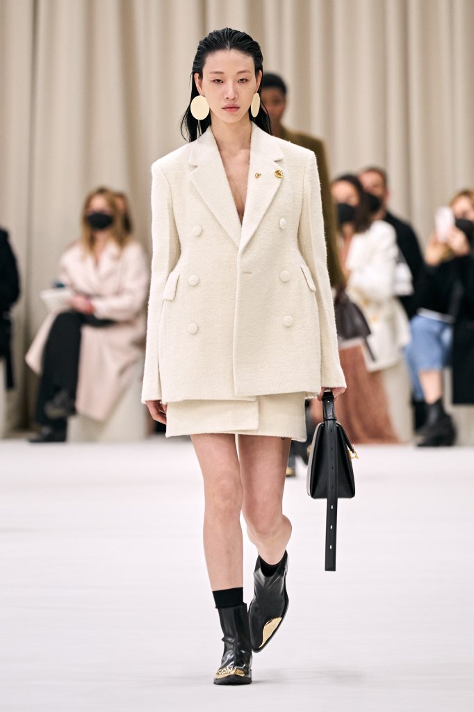 吉尔·桑德 Jil Sander 2022/23秋冬高级成衣秀 - Milan Fall 2022