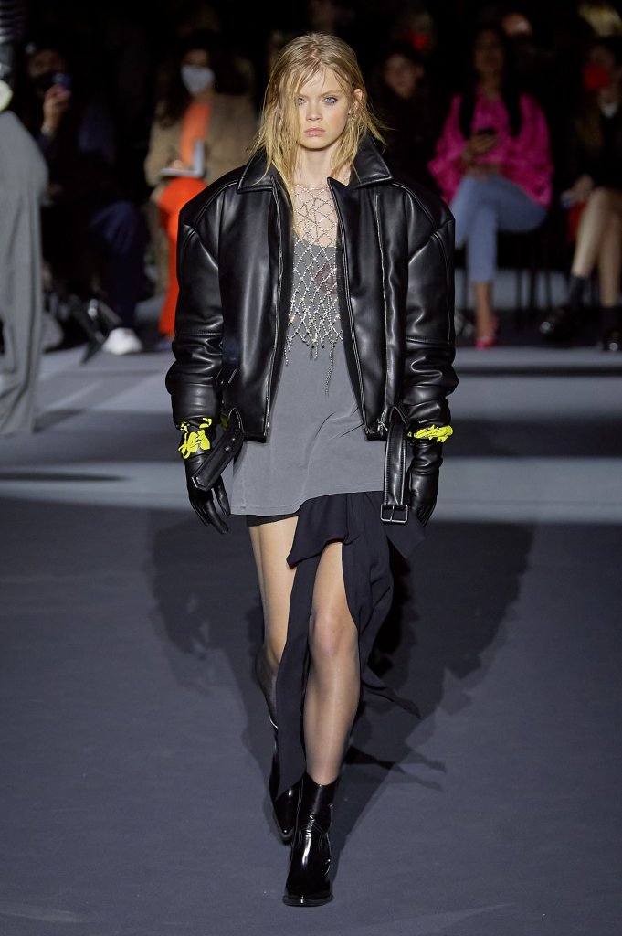 Philosophy di Lorenzo Serafini 2022/23秋冬高级成衣秀 - Milan Fall 2022