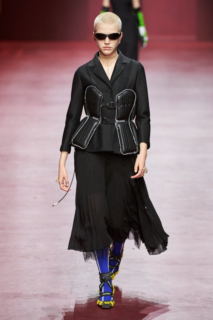克里斯汀·迪奥 Christian Dior 2022/23秋冬高级成衣秀 - Paris Fall 2022