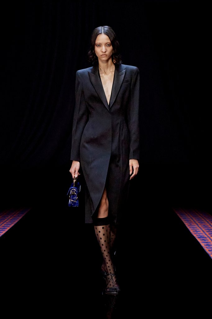 浪凡 Lanvin 2022/23秋冬高级成衣秀 - Paris Fall 2022