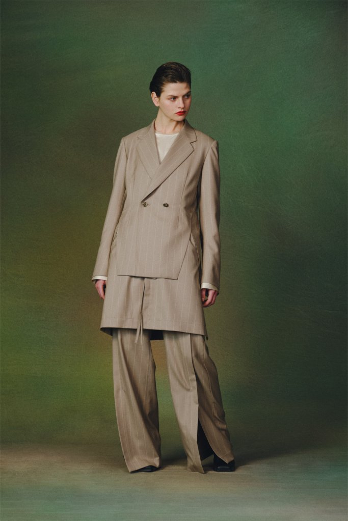 Ujoh 2022/23秋冬高级成衣Lookbook