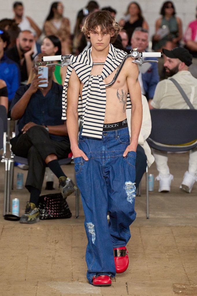 JW Anderson 2023春夏男装秀 - Milan Spring 2023