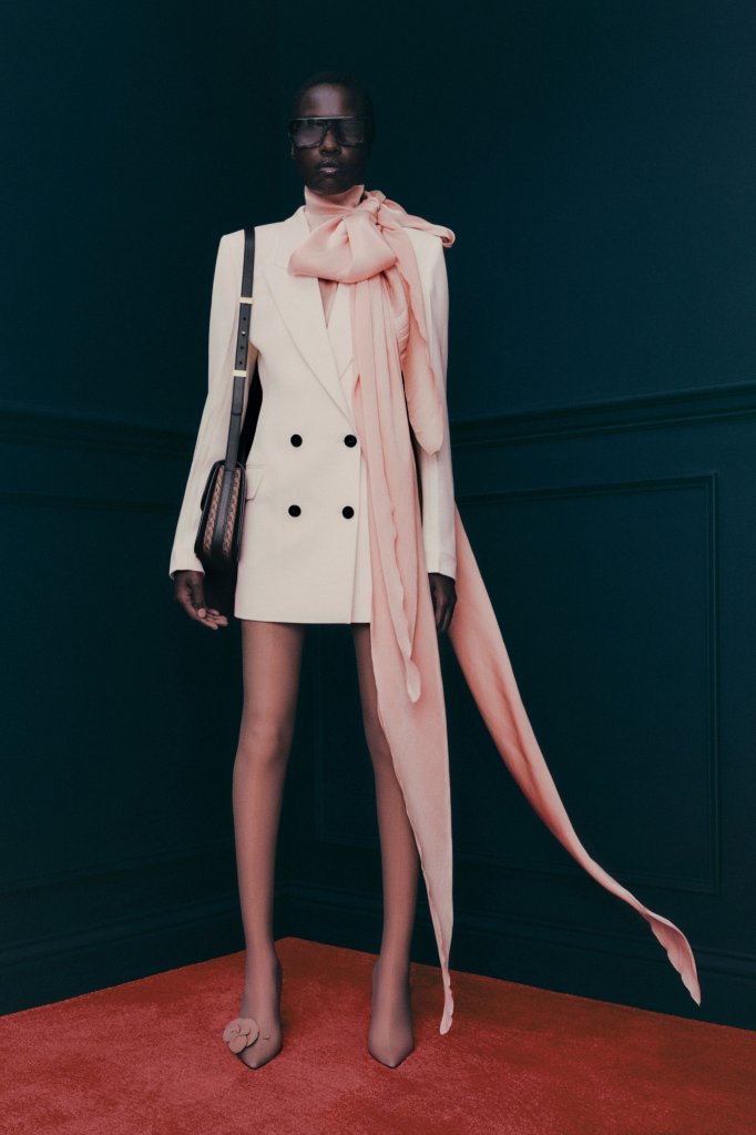 维多利亚·贝克汉姆 Victoria Beckham 2023早春度假系列Lookbook