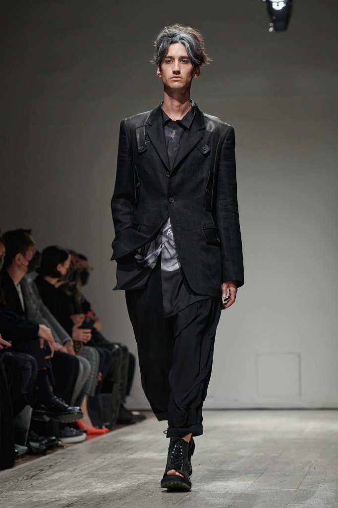 山本耀司 Yohji Yamamoto 2023春夏男装秀 - Paris Spring 2023