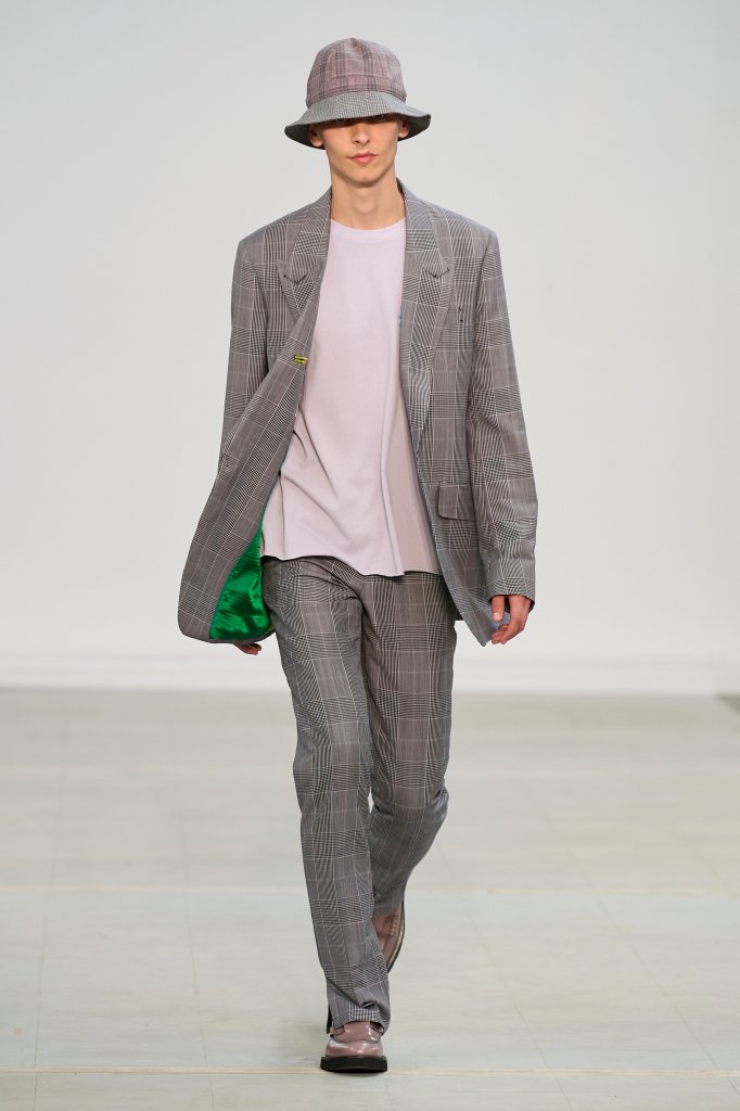 保罗·史密斯 Paul Smith 2023春夏男装秀 - Paris Spring 2023