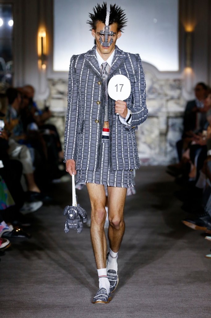 桑姆·布郎尼 Thom Browne 2023春夏男装秀 - Paris Spring 2023