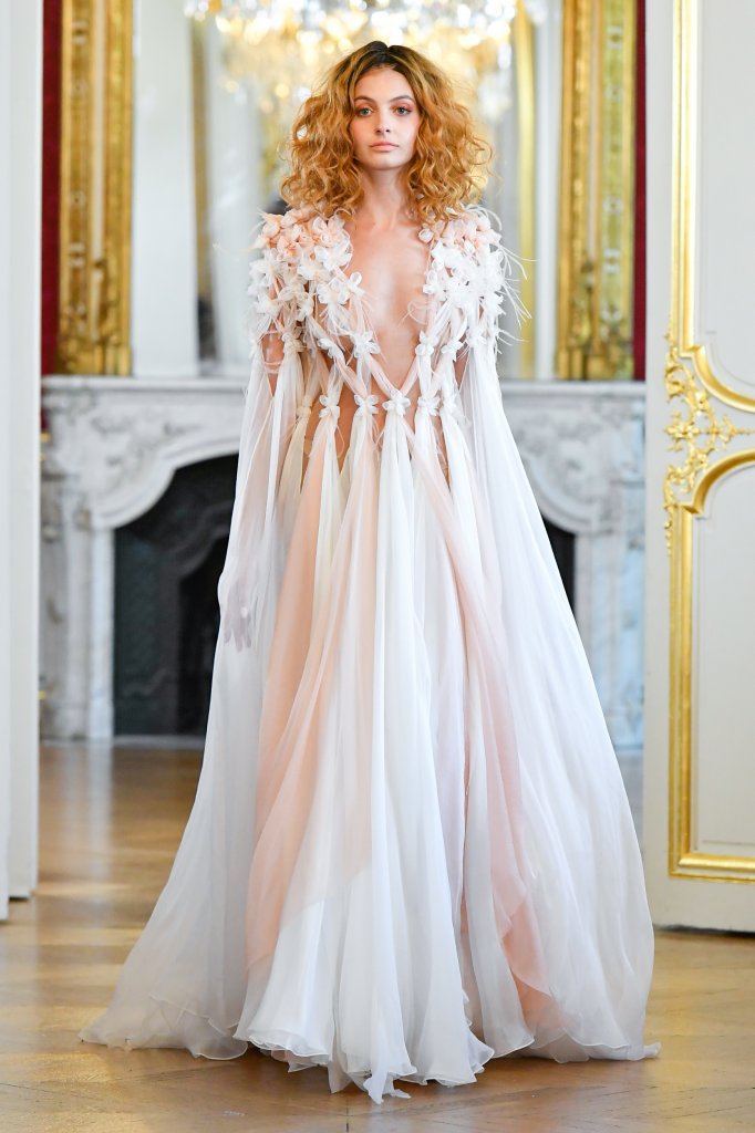 La Metamorphose 2022/23秋冬高级定制秀 - Couture Fall 2022
