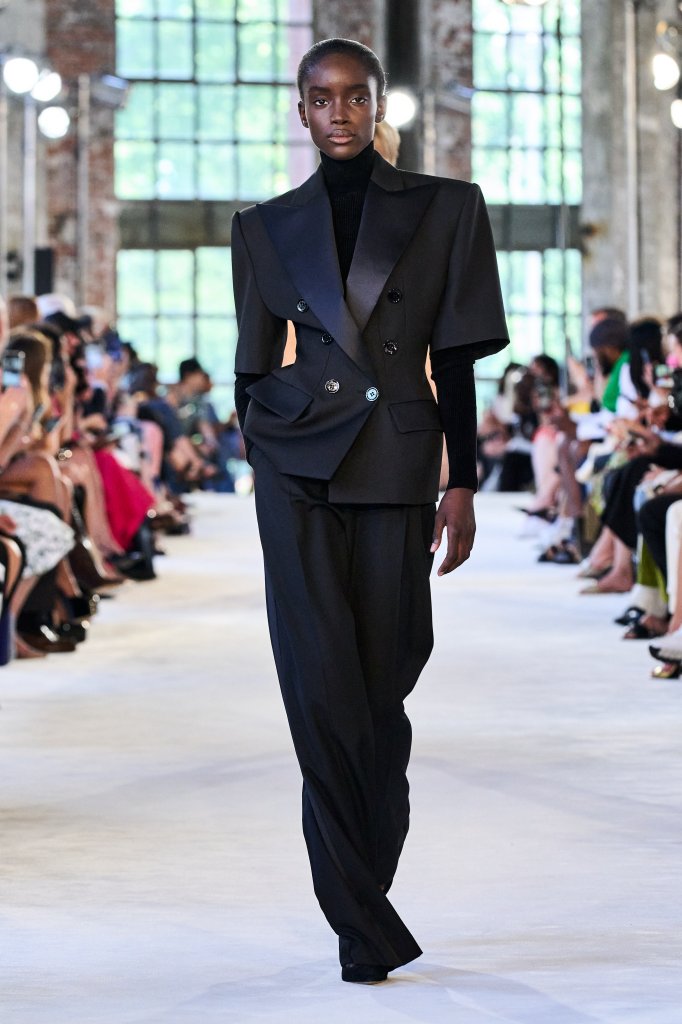 亚历山大·福提 Alexandre Vauthier 2022/23秋冬高级定制秀 - Couture Fall 2022