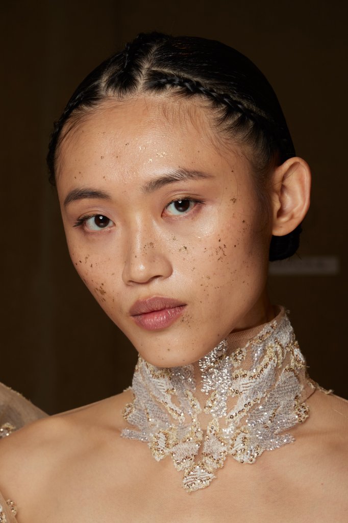 艾莉·萨博 Elie Saab 2022/23秋冬高级定制秀(后台妆容) - Couture Fall 2022