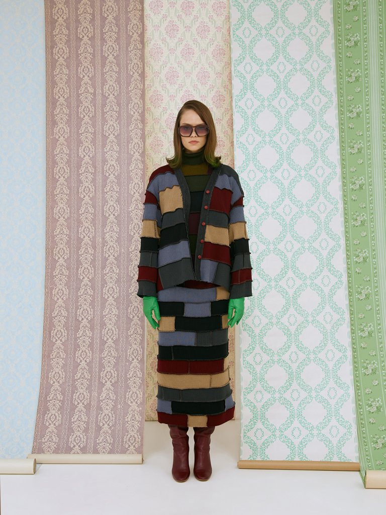OLA OLA 2022/23秋冬高级成衣Lookbook