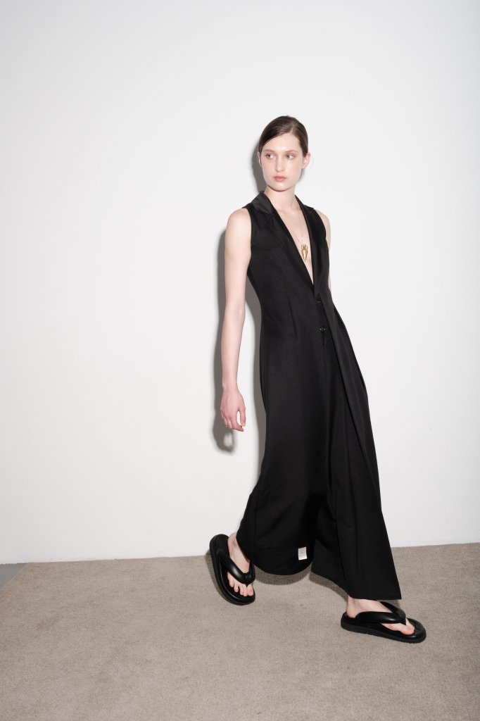 Karpova 2022/23秋冬高级成衣Lookbook