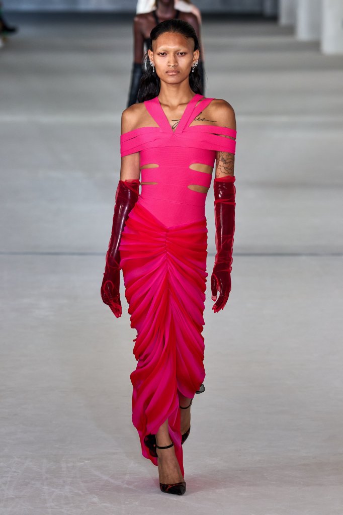 普拉巴·高隆 Prabal Gurung 2023春夏高级成衣秀 - New York Spring 2023