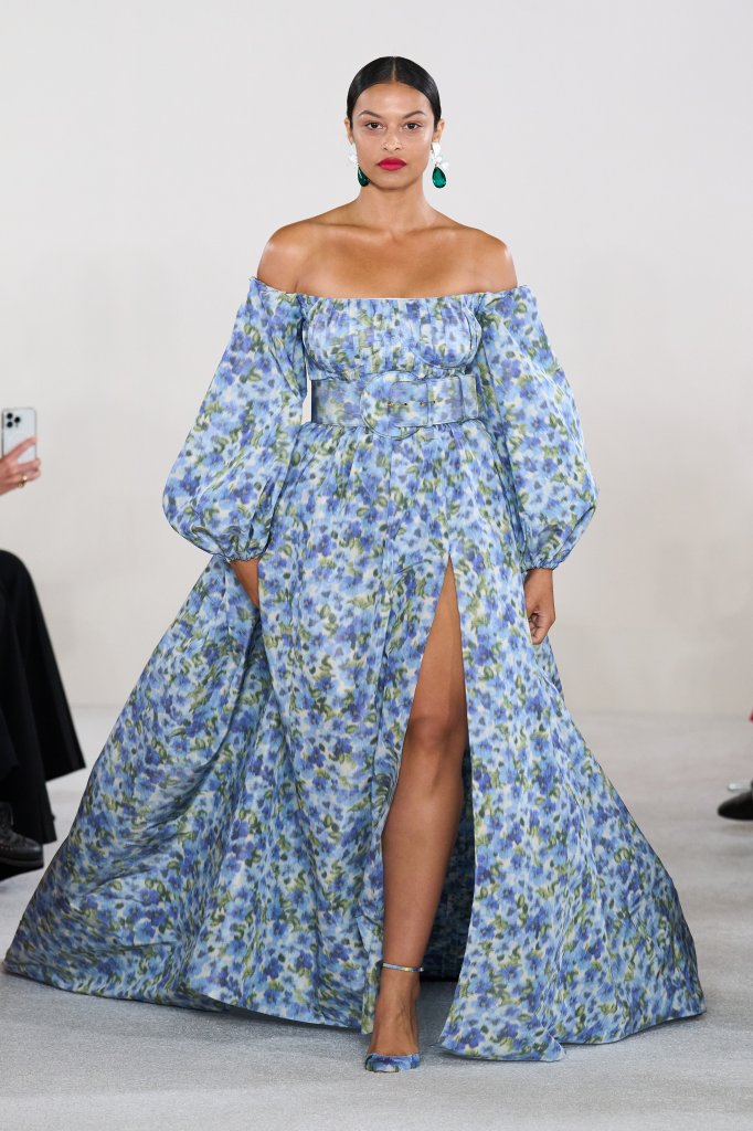 卡罗琳娜·海莱娜 Carolina Herrera 2023春夏高级成衣秀 - New York Spring 2023